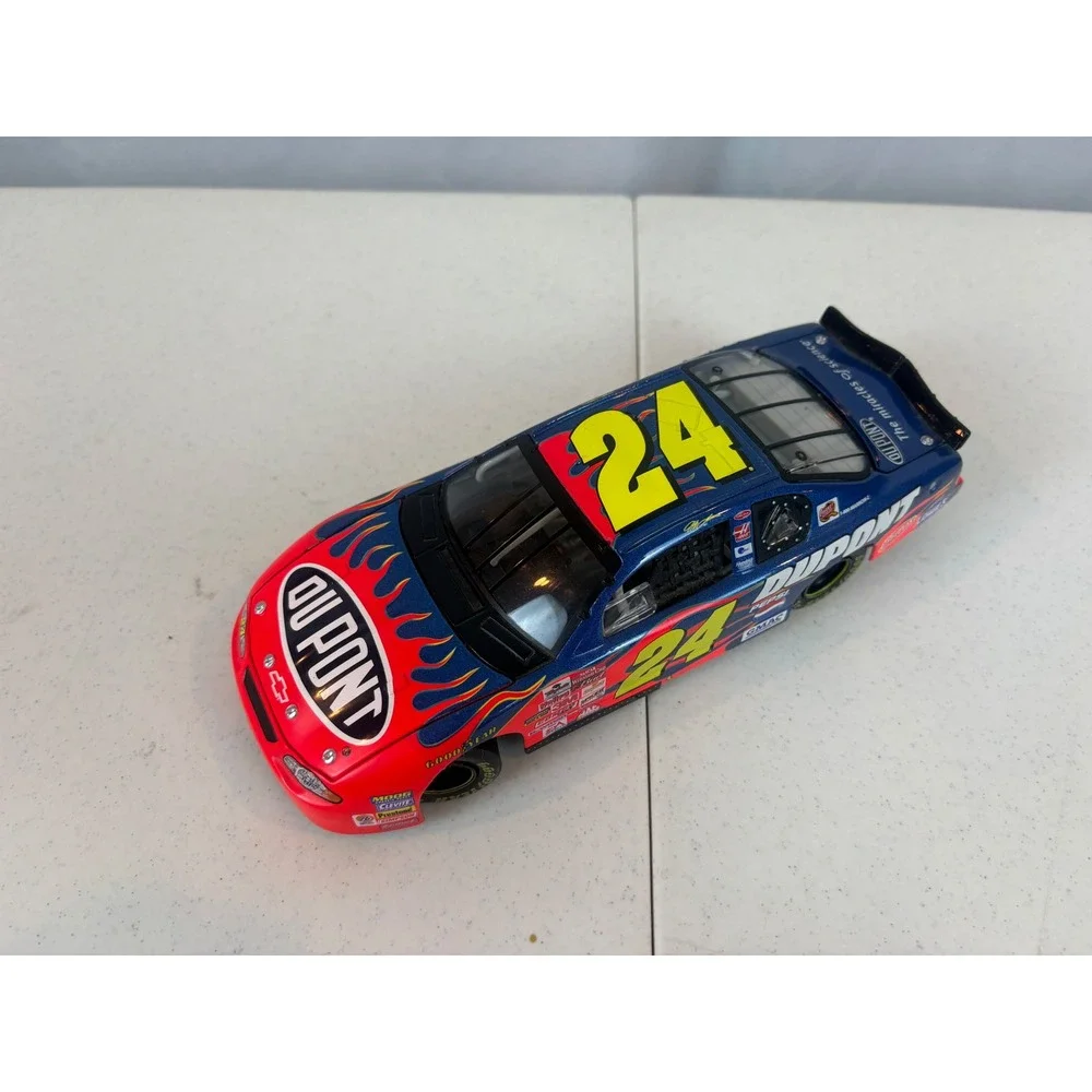 Jeff Gordon 24 DuPont Chevrolet Monte Carlo Action 1:24 Diecast Blue Red Flames